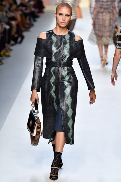 Look 8
